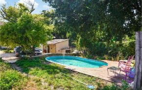 Nice Home In Vacqueyras